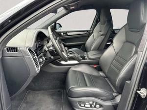 Porsche Cayenne Bild 9