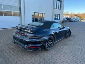 PORSCHE 911 Turbo S Cabriolet PDK Bild 3