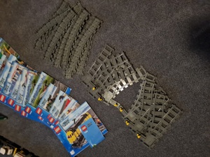 Lego Personenzug und 2 Güterzüge  Bild 3