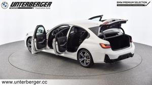 BMW 320d xDrive Limousine // M Sportpaket // DAB-Tuner Bild 7