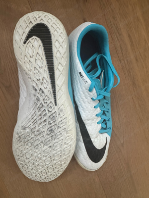 Fussballhallenschuhe Nike Gr.43