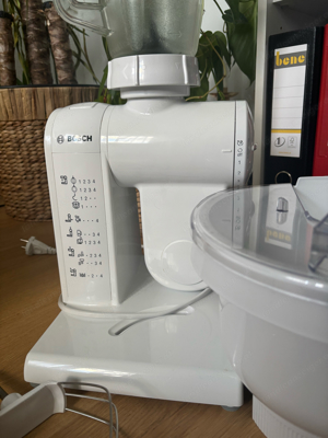 BOSCH MUM4405 Küchenmaschine Weiß inkl. Mixer 2,0 L Bild 2