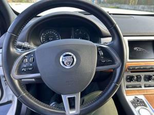 Jaguar XF Bild 14