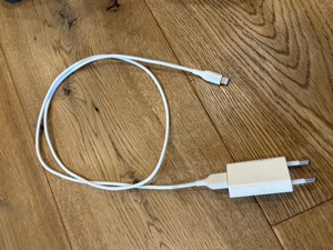 Iphone 12 Mini Ladekabel + Adapter USB