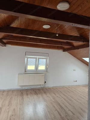 Vermiete sehr schöne günstig gelegene Dachbodenwohnung 75 m   Bild 8