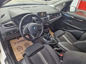 BMW 216 Bild 14