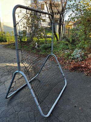 Rebounder   Fußballtraining