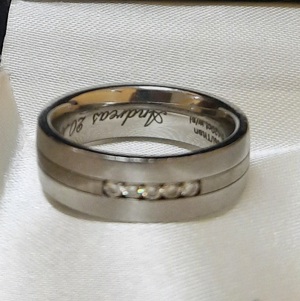 Ring aus Edelstahl  Titan mit 5 Brillianten Bild 4