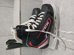 CCM Hockey Schuhe Größe 34 Bild 2