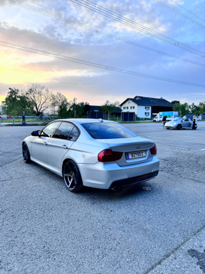 Bmw 318d M-Paket ab Werk, Sternenhimmel, uvm. Bild 3