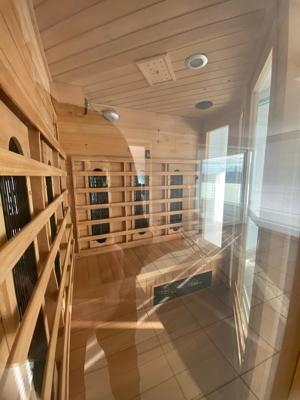 Infrarotkabine Sauna Hemlock 150 x 150, 8 Strahlern, Ionisator, LED Licht, Hifi System  Bild 2