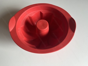 Tupperware Silikon Gugelhupfform klein Easy Plus Bild 2