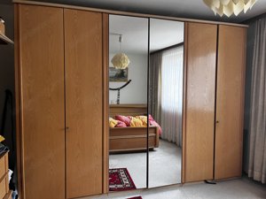 Schlafzimmer Möbel (Bett und Kleiderschrank)