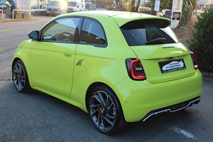 Abarth 500e Scorpionissima 2023 mit nur 2.850 km Neuzustand! Bild 3