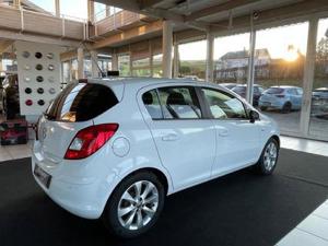 Opel Corsa 2011 Bild 6