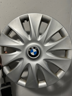 BMW Radkappe 16 Zoll zu verkaufen Bild 2