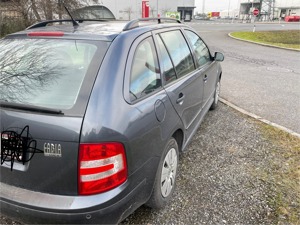 Verkaufe Skoda Fabia Kombi 1.2l Benzin Bild 3