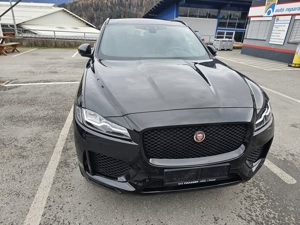 Jaguar F - Pace AwD Bild 5