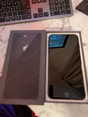 IPhone 8 Plus 64GB