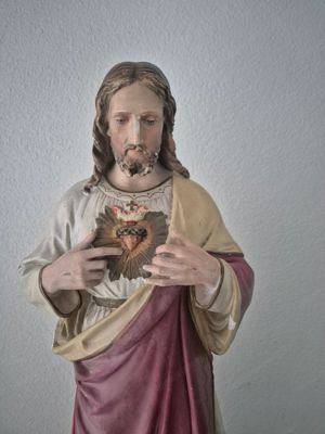 Jesus Heiligenfigur aus Gips gefertigt mit Handmalerei Bild 2