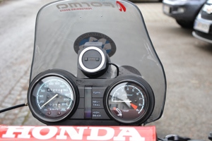 Honda NTV 650 Revere Bild 3