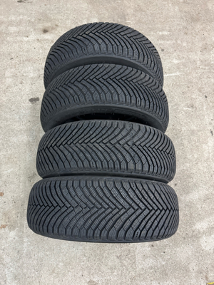 Michelin Alpin 7 - 205 55  R16   Nokian Tyres 215 55  R17 Bild 5