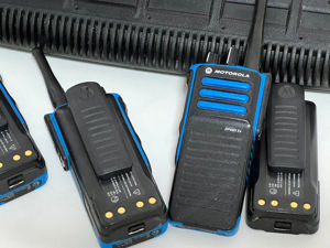 6 x Motorola DP4401 Atex - geschütz UHF Band DP 4401 Bild 2