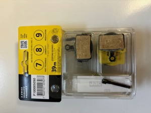 Campagnolo Kettennieter, SwissStop Bremsbeläge Bild 6