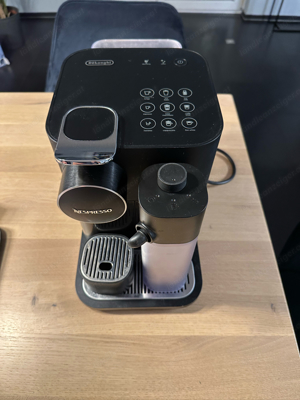 Nespresso De'Longhi Kaffeemaschine