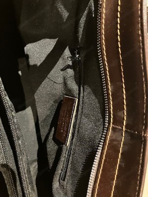 schöne, neue, dunkelbraune Lederhandtasche der Firma Ore10 Bild 4