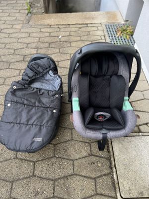 Maxi cosi Babyschale incl Zubehör  Bild 2