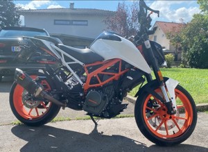 KTM 390 Duke Bild 4