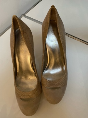 wunderschöne bequeme Pumps von Guess Bild 2