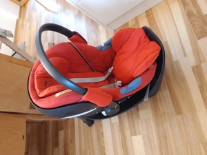 Kindersitz Cybex Base M rot