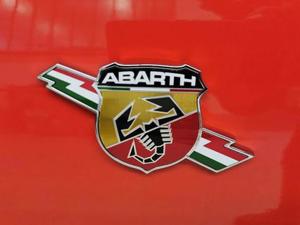 Abarth 695 Bild 20