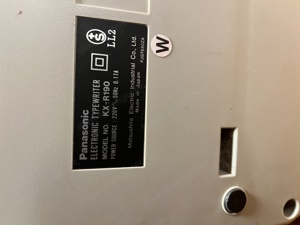 Elektronische Schreibmaschine Panasonic KX-R190, TopZustand um nur   35,-- Bild 3