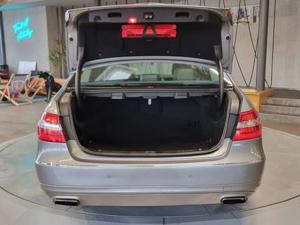 Mercedes-Benz E 200 Bild 17