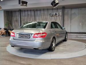 Mercedes-Benz E 200 Bild 12