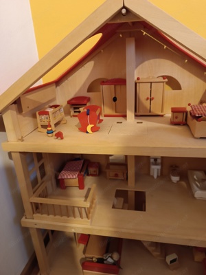 goki puppenhaus mit viel Zubehör  Bild 4