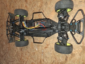 Team Associated SC10 4X4 Rennstall Bild 5