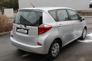 Toyota Verso-S 1,33 dVVT-i aus erster Hand 2012! Bild 3