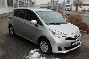 Toyota Verso-S 1,33 dVVT-i aus erster Hand 2012! Bild 2