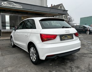 Audi A1 SB 1,0 TFSI intro *Wenig KM* 1.HAND* Bild 6