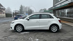 Audi A1 SB 1,0 TFSI intro *Wenig KM* 1.HAND* Bild 5