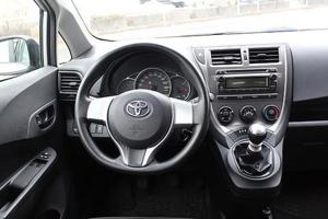 Toyota Verso S 2011 Bild 9