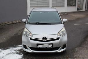 Toyota Verso S 2011 Bild 4