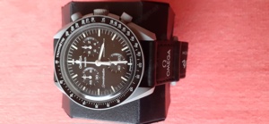 Chronograph Marke OMEGA Speedmaster MONSWATCH, Swiss Made