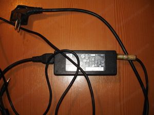 Netzteile 19 Volt 45 Watt bzw. 90 Watt für Laptops Bild 4