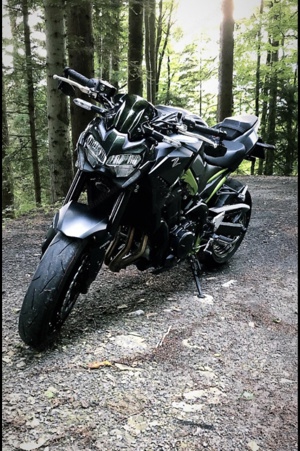 Kawasaki ZR900F (sehr guter Zustand)