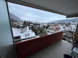 Großzügige 4,5 Zimmer-Altbauwohnung mit 2 Balkonen (Süd und Nord) Bild 2